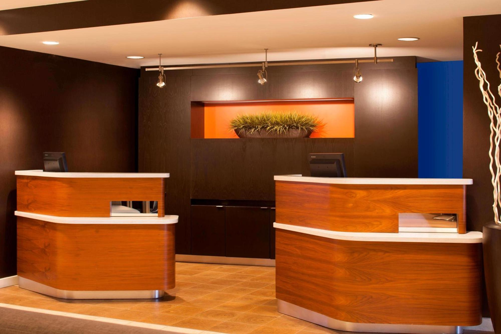Country Inn & Suites By Radisson, Columbus-Edinburgh Extérieur photo