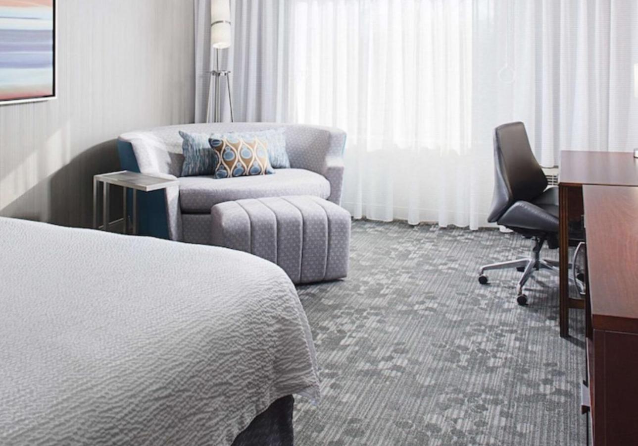 Country Inn & Suites By Radisson, Columbus-Edinburgh Extérieur photo