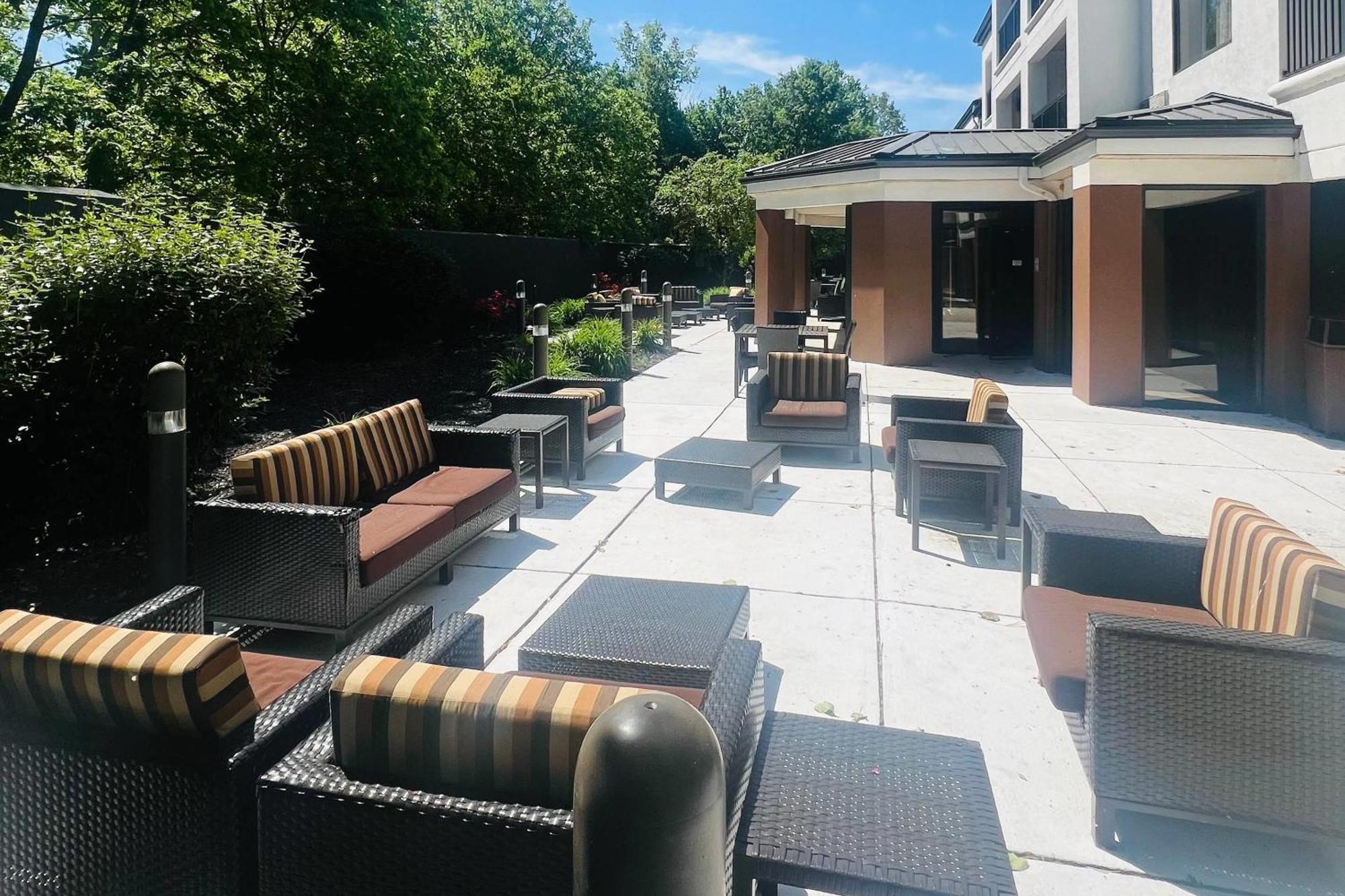 Country Inn & Suites By Radisson, Columbus-Edinburgh Extérieur photo